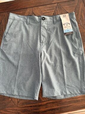 Billabong Sandpiper Submersible Hybrid Shorts Men’s 32 Light Blue 10” Inseam